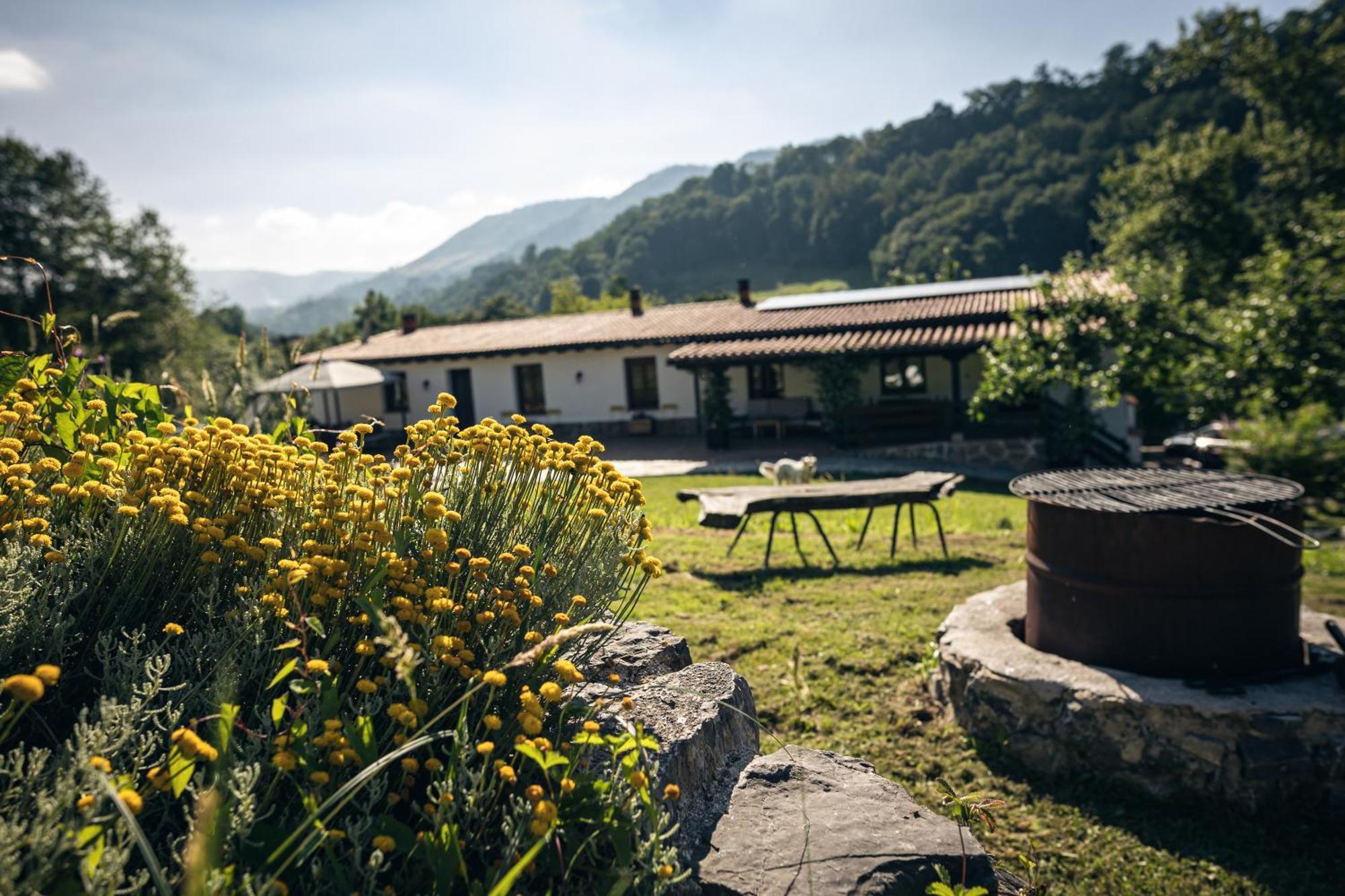 Finca La Naguada Casa Rural En Asturias Beloncio Kültér fotó
