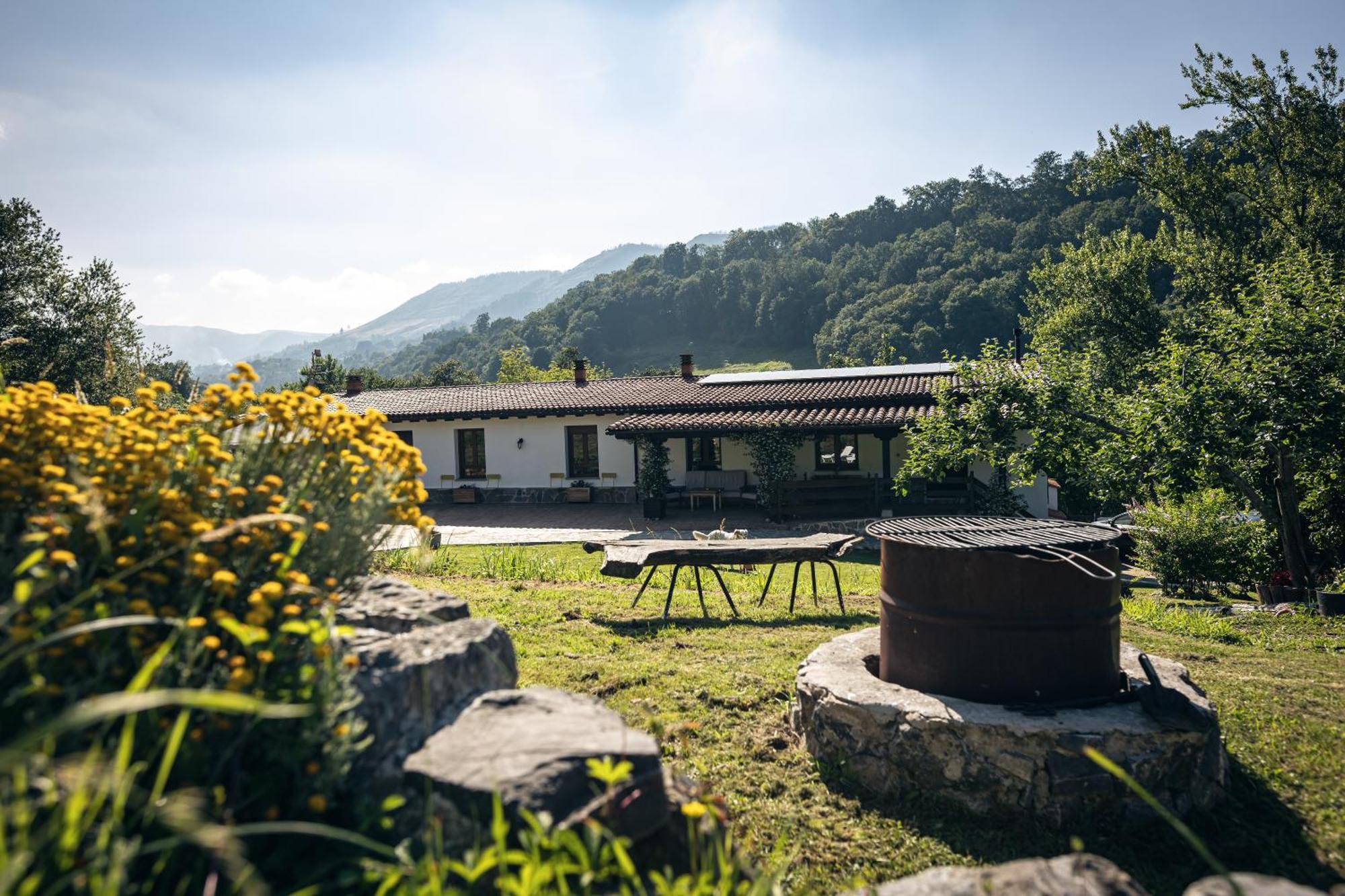 Finca La Naguada Casa Rural En Asturias Beloncio Kültér fotó